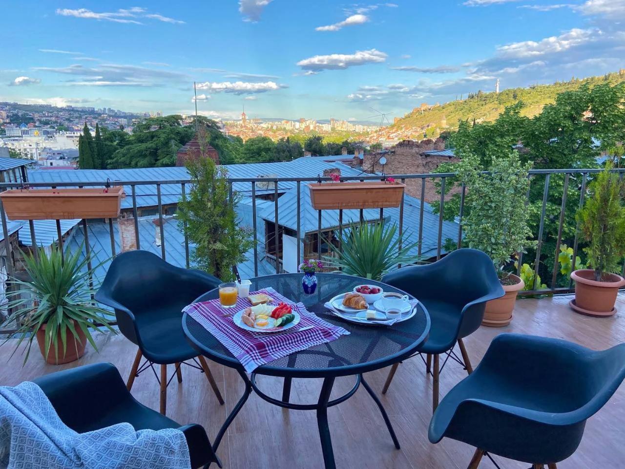 Hotel "Tbilisi Tales" In The Heart Of The Old City 外观 照片